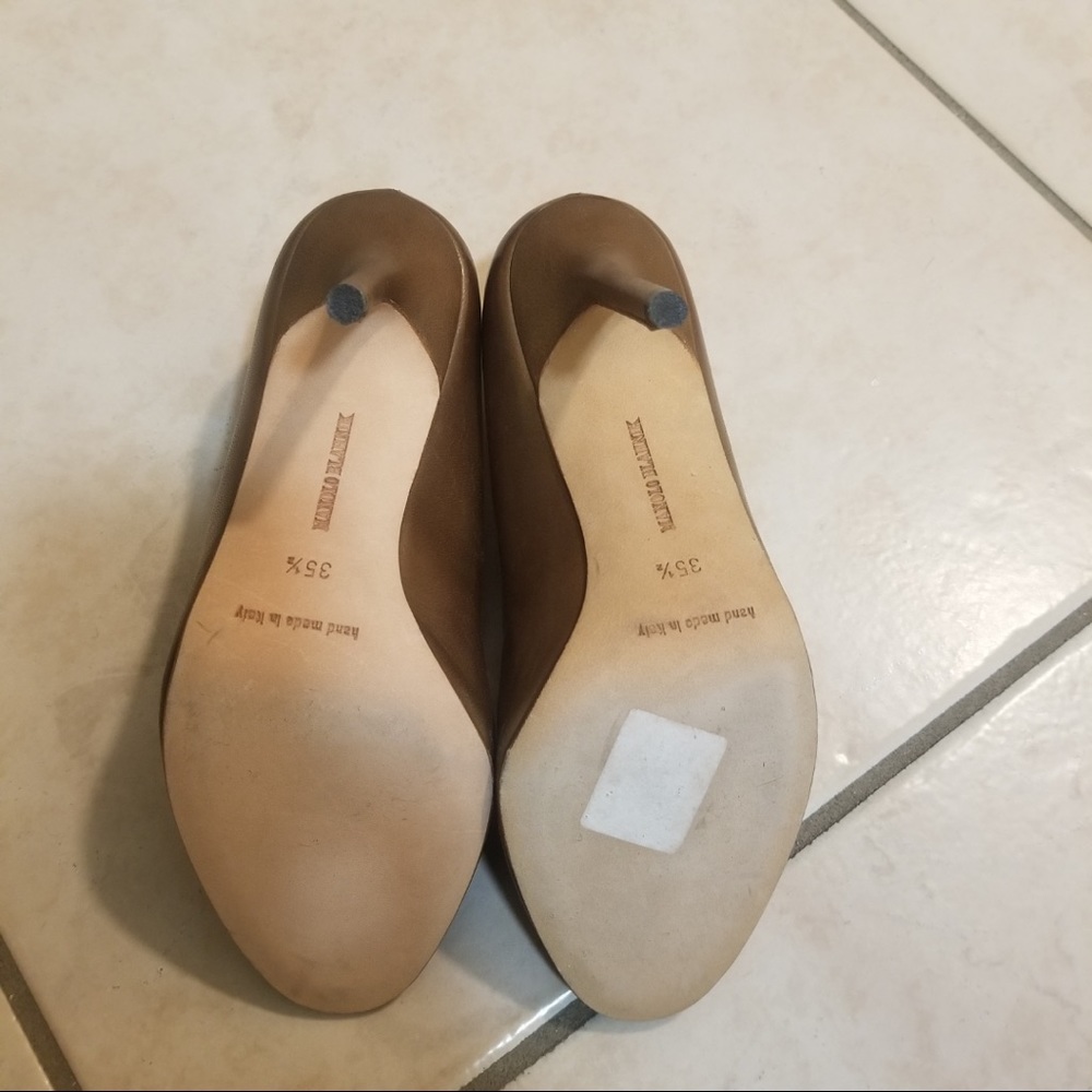 Manolo Blahnik 3 inch peep toe heels